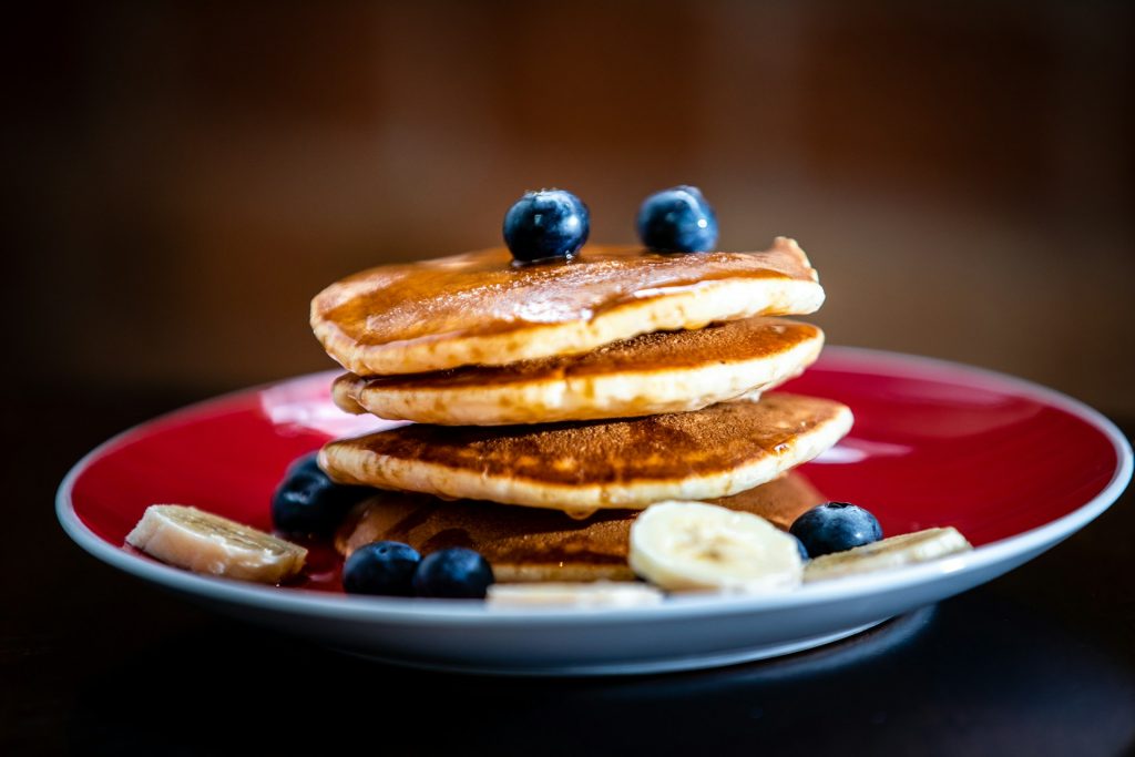 Oud recept voor ‘pannenkoeksoep’ ontketent online debat over comfort food